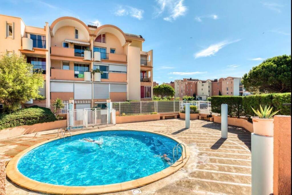 Residence Port Soleil Duplex T3 46 M2 Climatise Gruissan Buitenkant foto