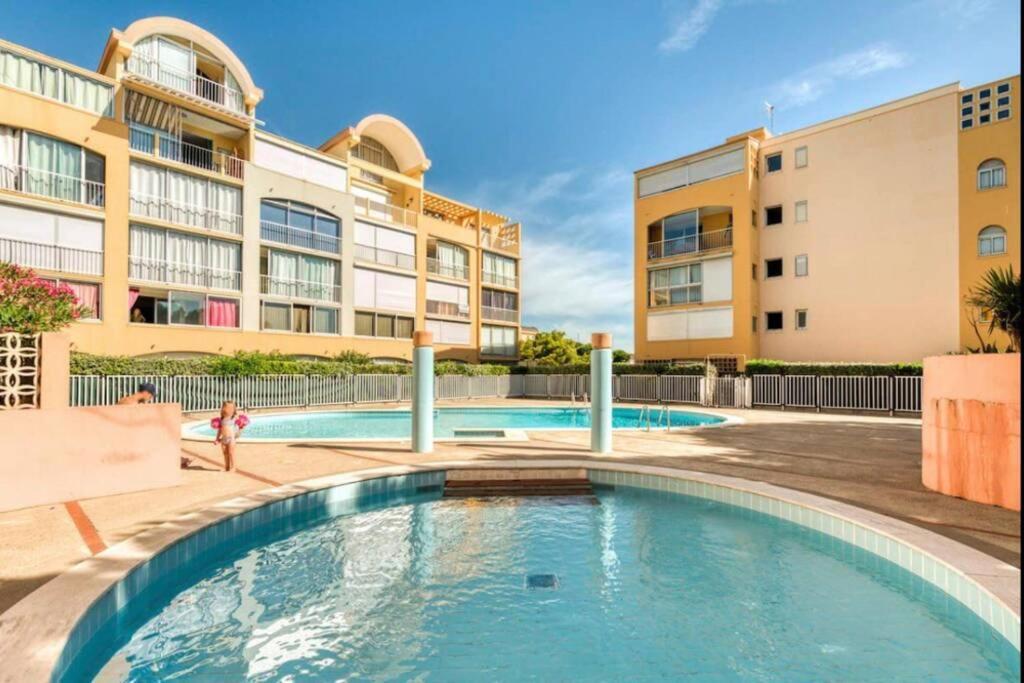 Residence Port Soleil Duplex T3 46 M2 Climatise Gruissan Buitenkant foto